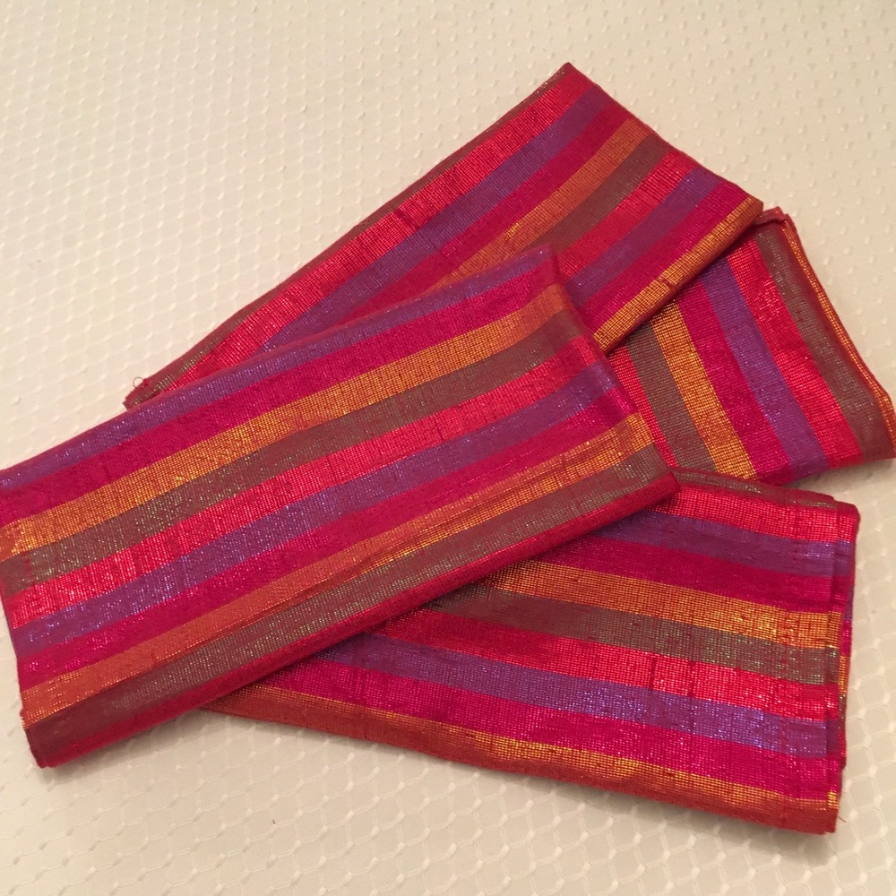 NWT 4 COLORFULN NAPKINS PIER 1 - Picture 4 of 8